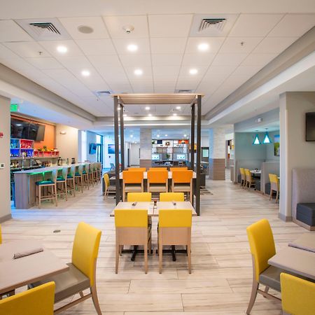 Holiday Inn Pensacola - University Area By Ihg Ferry Pass Kültér fotó